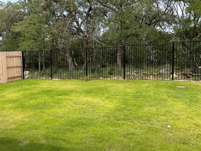 Building Photo - 528 Tubman Dr