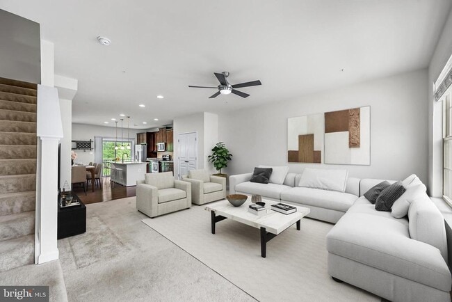 Building Photo - 644 Shore Forest Dr