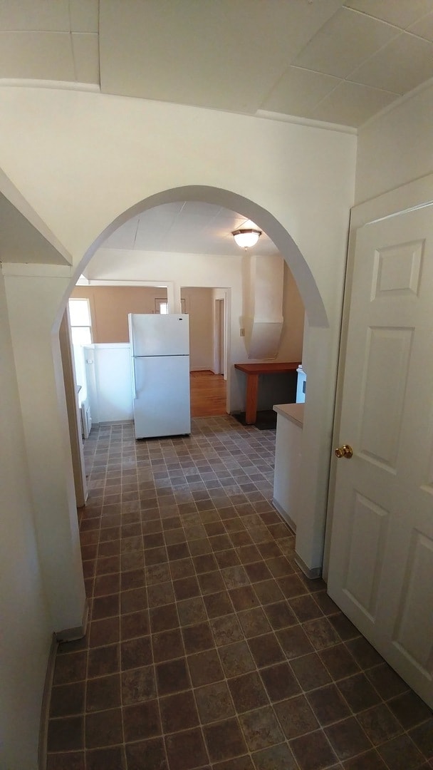 Building Photo - Cute Home With Large Yard