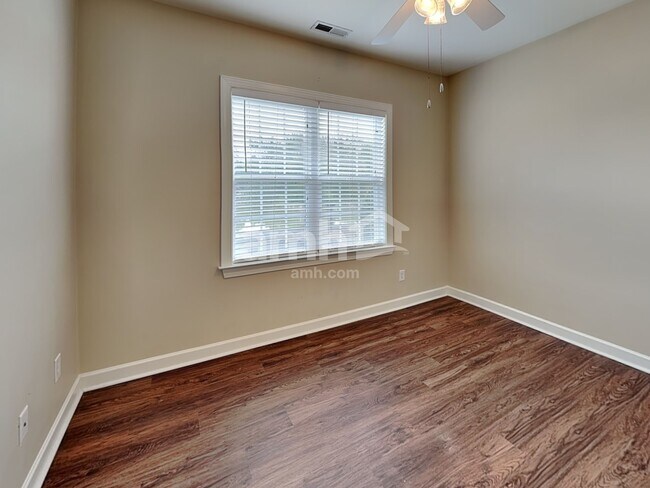 Building Photo - 4307 Sages Ave