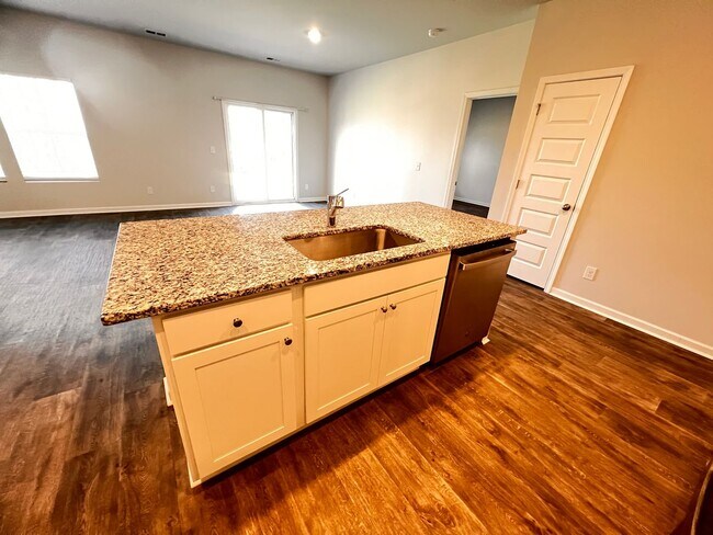 Building Photo - Welcome To The Preserves At Hiltonhead Lakes