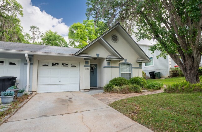 Building Photo - 3428 Daylily Ln