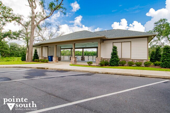 Building Photo - 7063 Abigail St