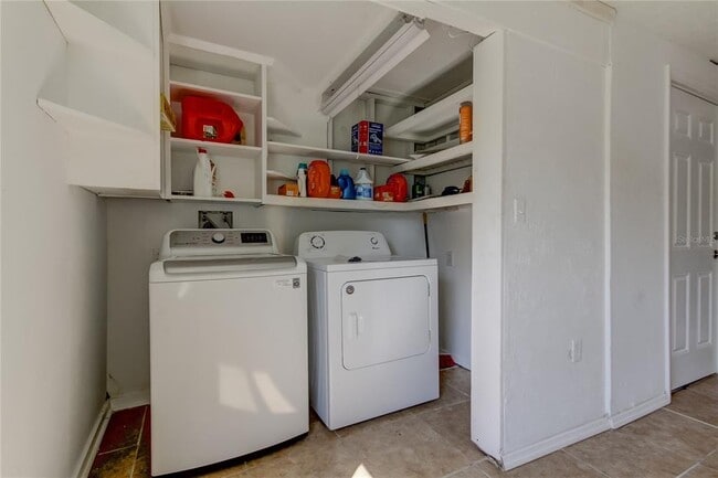 Building Photo - 6515 Orchard Dr N