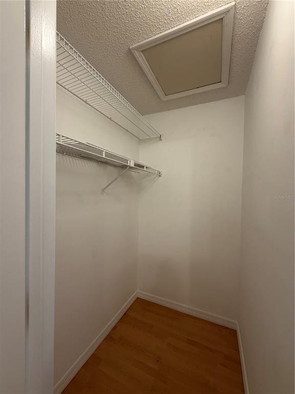 Building Photo - 3727 Dunwich Ave