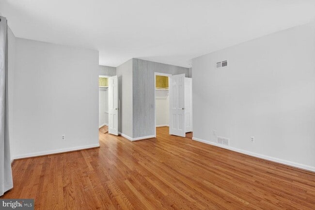 Building Photo - 4709 River Rd