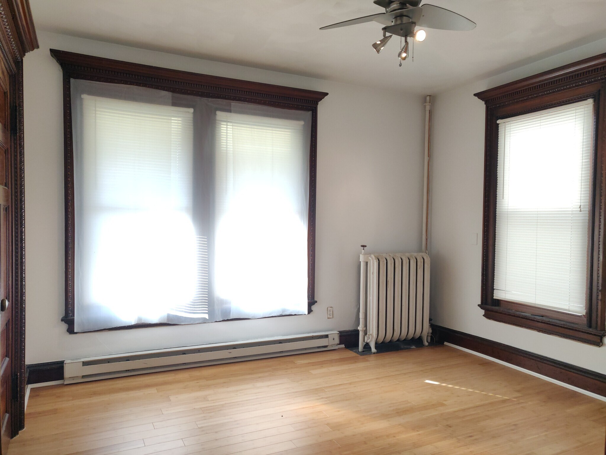 Bedroom1 - 225 S Main Ave