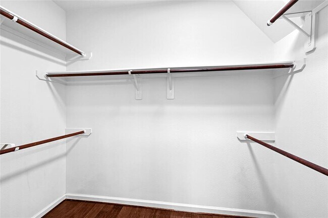 Building Photo - 7531 Oakwood Canyon Dr