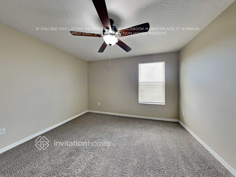 Building Photo - 1812 Oak Pond St