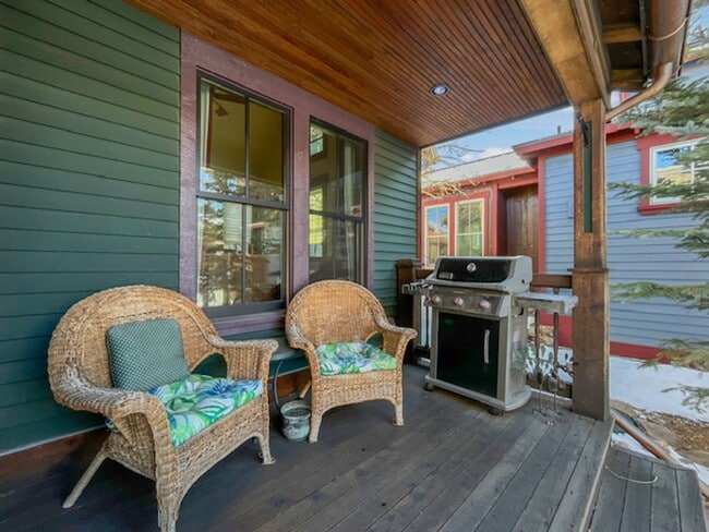 Building Photo - Enjoy Summer in Historic Breckenridge, Walk to Main Street! Bring your dog!