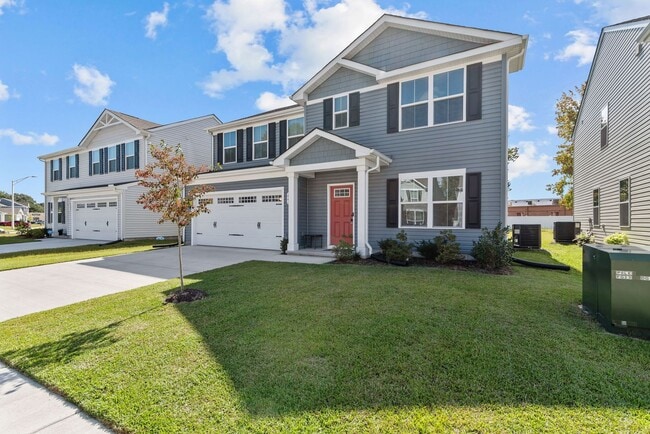 Building Photo - Spacious Home for Rent in Portsmouth!