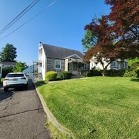 Building Photo - 118 Johnson Ave