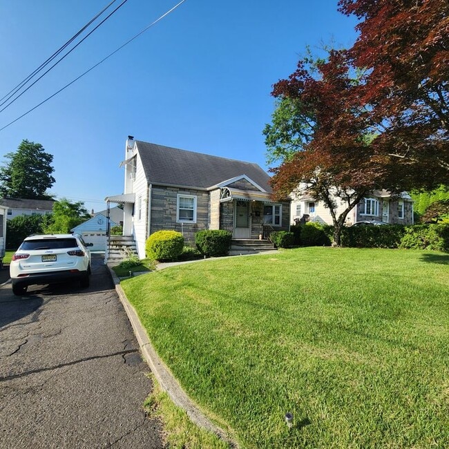 Primary Photo - 118 Johnson Ave