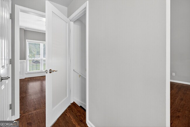 Building Photo - 67 Brightling Ln