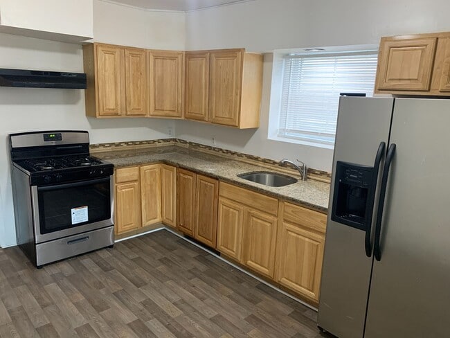 Building Photo - Open House July 5th, from 12:30 PM to 1:00 PM