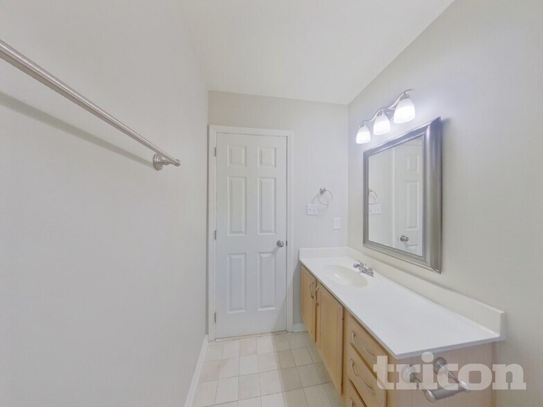 Building Photo - 7804 Royce Hall Ln