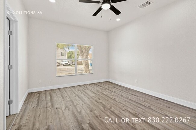 Building Photo - 2131 Steves Ave