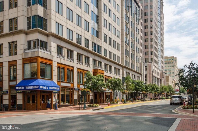 Building Photo - 12000 Market St