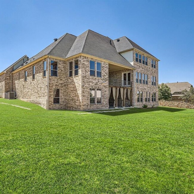 Building Photo - 334 Blazing Star Dr