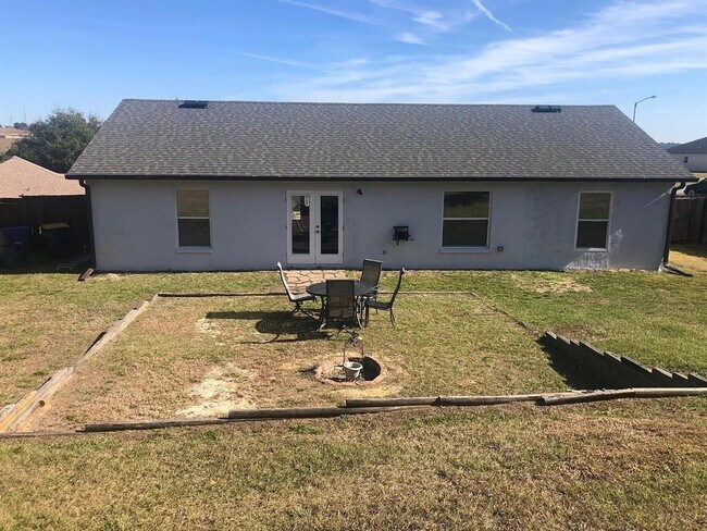 Building Photo - 144 Magellan Cir