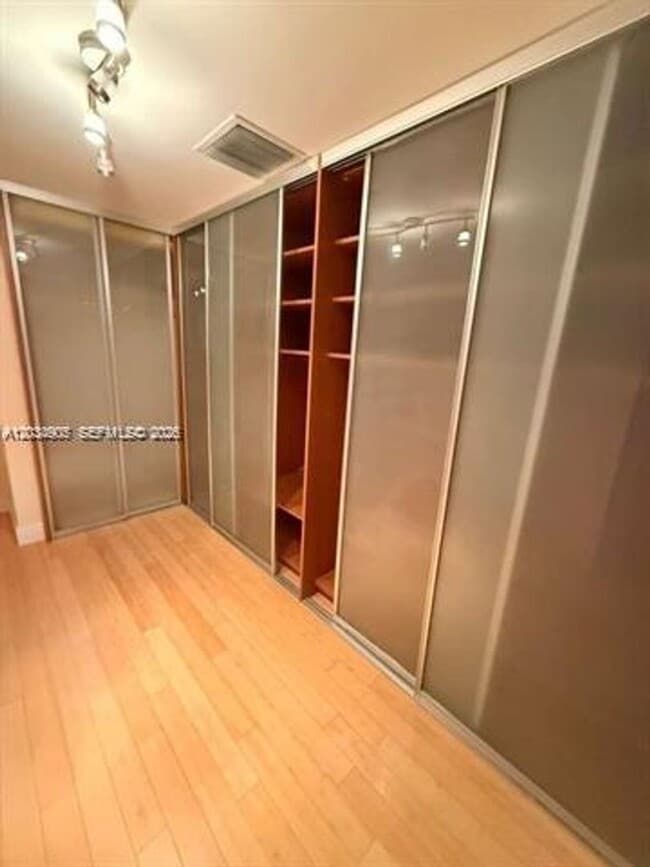 Building Photo - 9595 Collins Ave