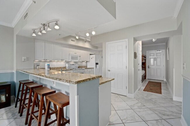 Building Photo - 14825C2 Front Beach Rd