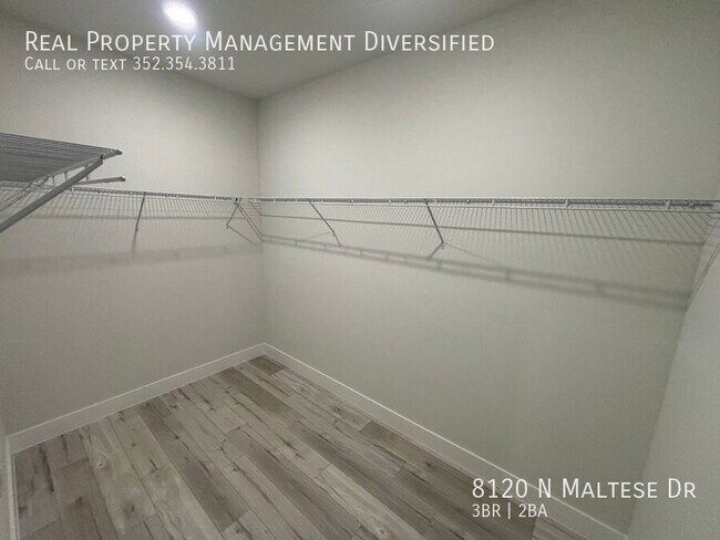 Building Photo - 8120 N Maltese Dr