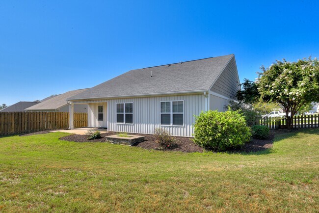 Building Photo - 1721 Dunmore Ave
