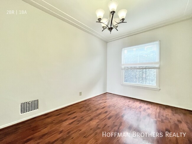 Building Photo - 345 Hayworth Ave