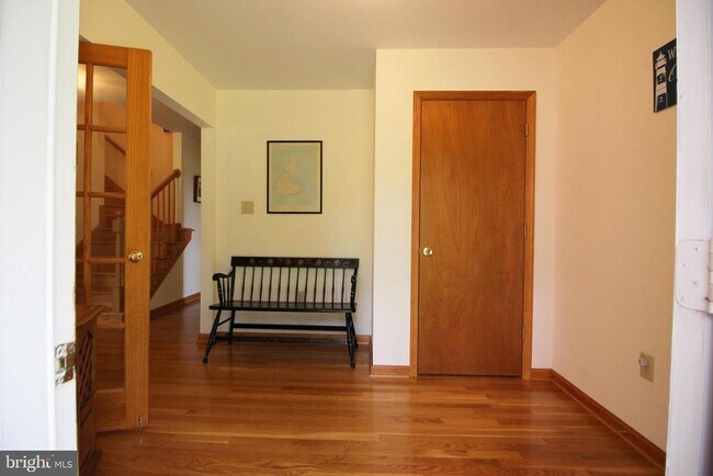 Primary Photo - 314 Casey Dr