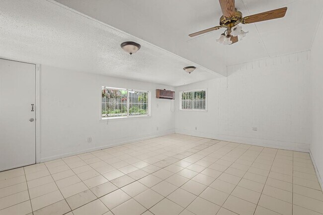 Building Photo - 4718 Misty Shadows Dr
