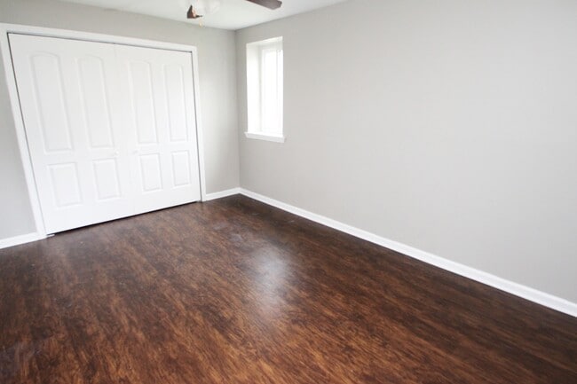 Interior Photo - SUMNER PLACE -- 112