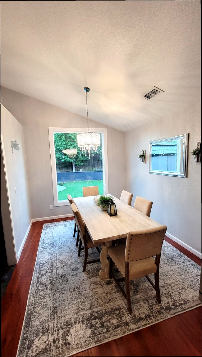 Building Photo - 4108 Falling Leaf Ct