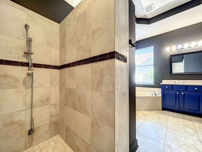 Building Photo - Gated, Lake Nona Luxury