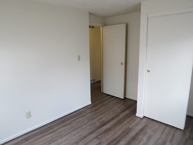 Building Photo - new rental in Reynoldsburg Schools