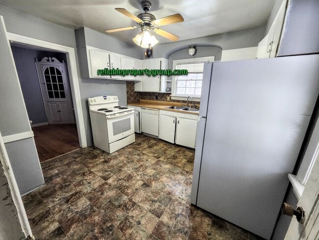 Building Photo - New Listing!!!