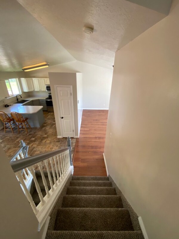 Building Photo - 2022 N 850 W