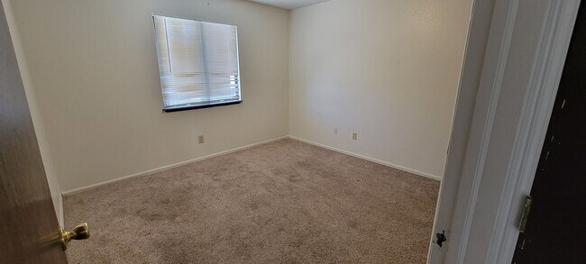 Building Photo - Upper Unit in Fruita
