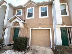 Building Photo - 3 Bedroom 2.5 Bathroom in Ashburn Square