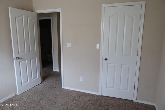 Building Photo - 3278 Azteca Trail