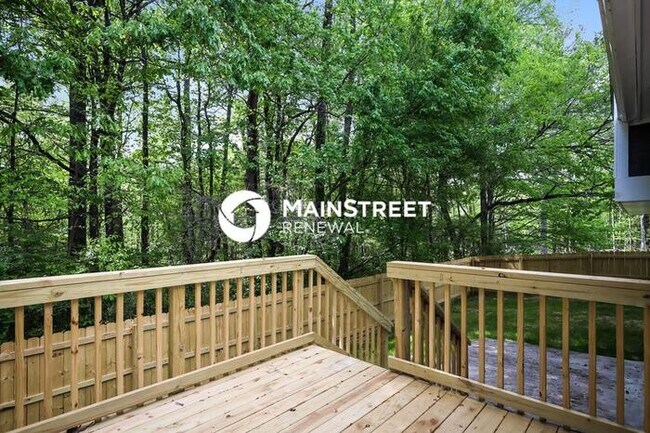 Building Photo - 3 Bedroom Pet-Friendly Home in FAIRBURN, GA with Main Street Renewal