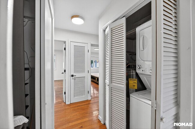 Building Photo - 91 Presidential Dr