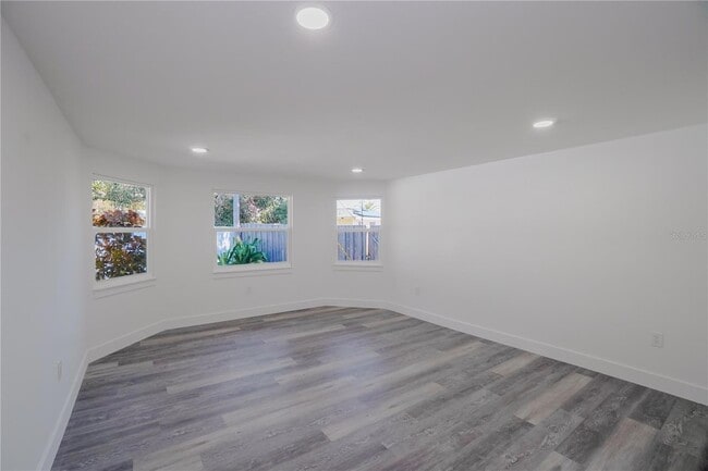 Building Photo - 1797 Birch Dr