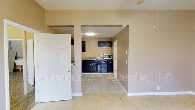 Building Photo - 50 Ledbetter Rd