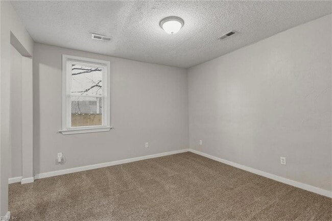 Building Photo - 720 Forbes St