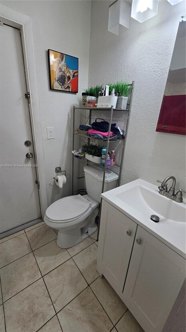 Building Photo - 15120 SW 87th Ave