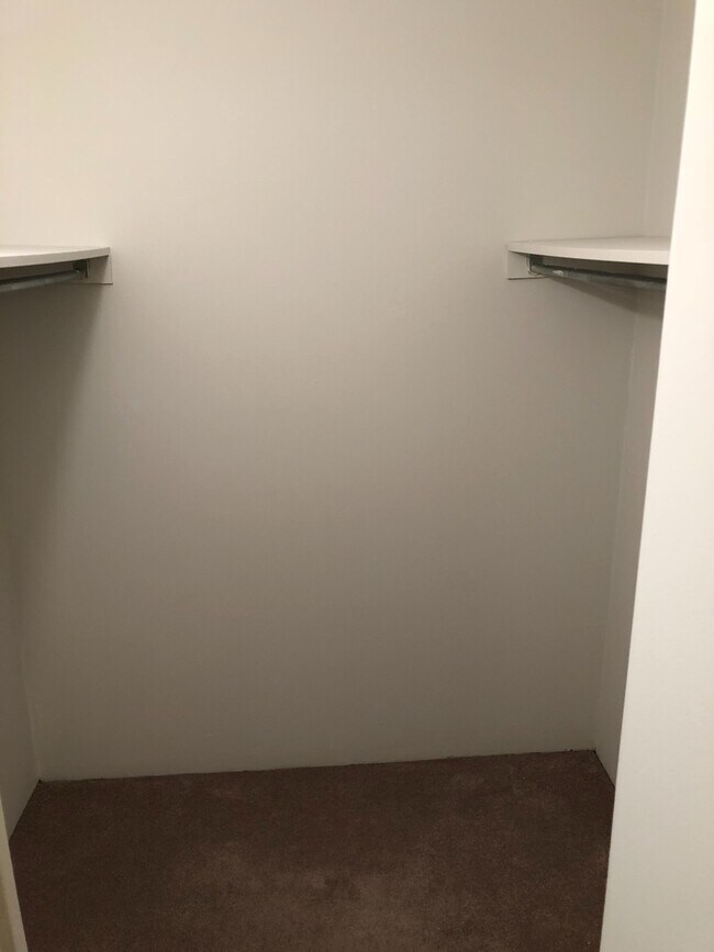 Building Photo - Penn Square