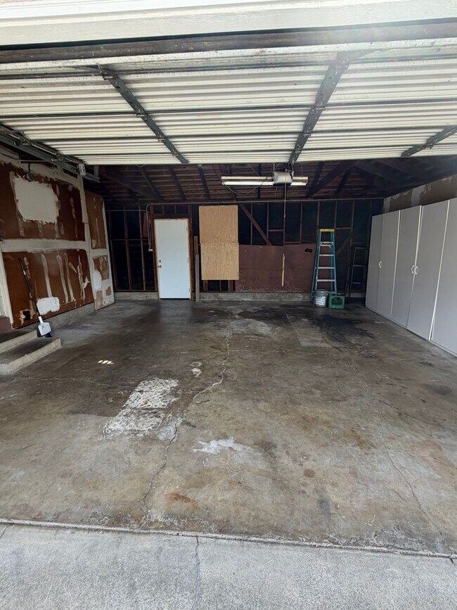 Building Photo - 2140 48th Ave