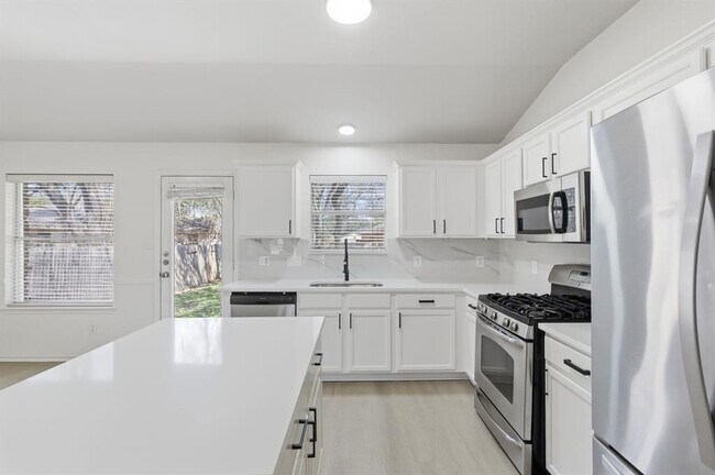 Building Photo - 3337 Cantera Way