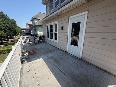 Building Photo - 15 Traymore St
